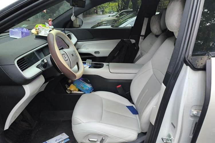 Used XPeng G6 2023 580 Long-Range Pro Left Front Seat