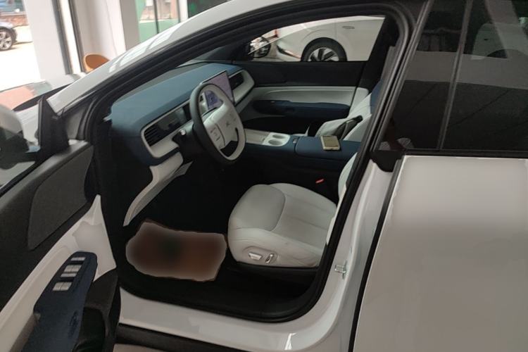 Used XPeng G6 2023 580 Long-Range Max Left Front Seat