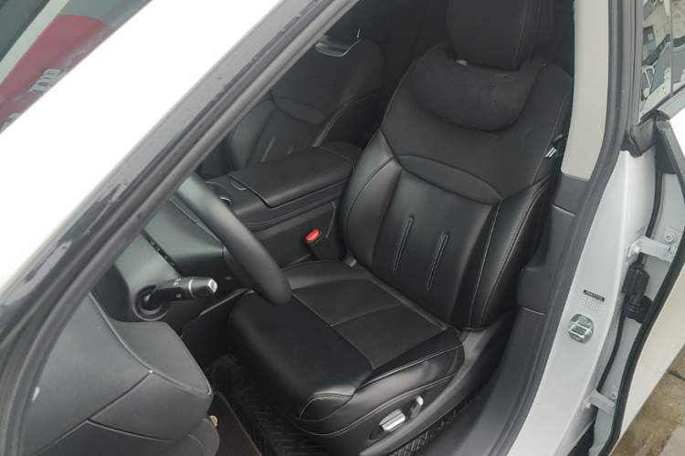 Used XPeng G6 2023 580 Long-Range Pro Left Front Seat
