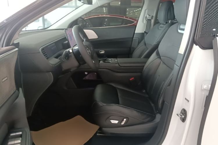 Used XPeng G6 2023 580 Long-Range Pro Left Front Seat