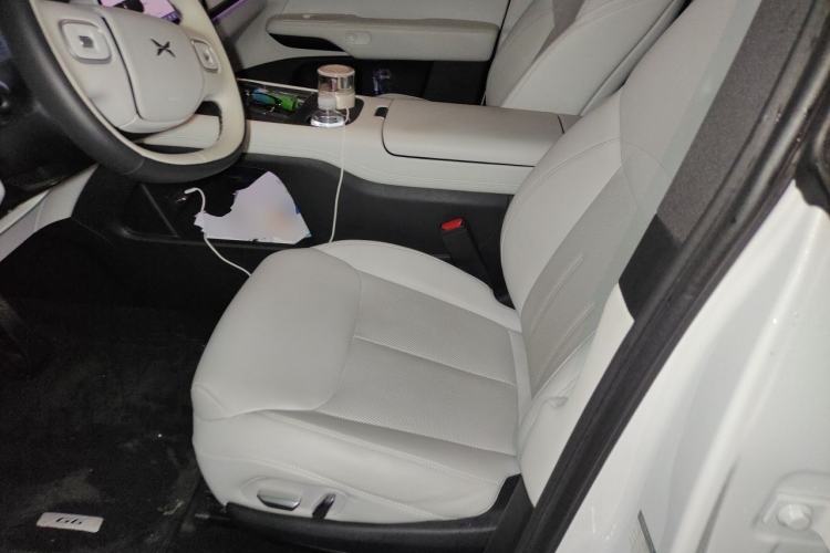 Used XPeng G6 2023 580 Long-Range Pro Left Front Seat