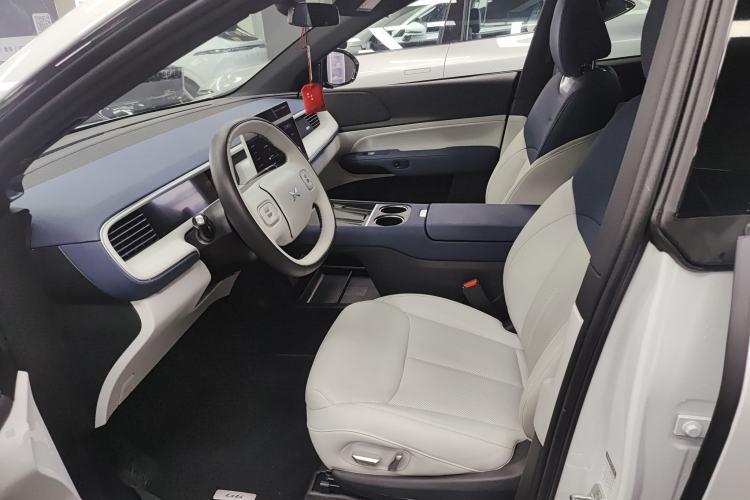 Used XPeng G6 2023 580 Long-Range Pro Left Front Seat