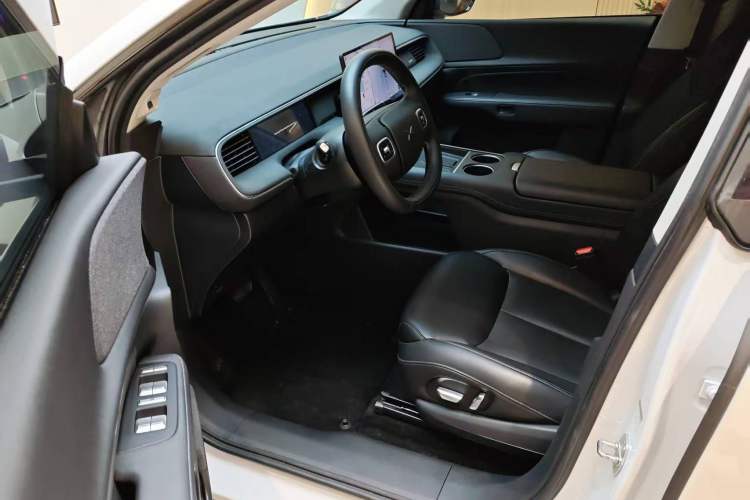Used XPeng G6 2023 580 Long-Range Pro Left Front Seat