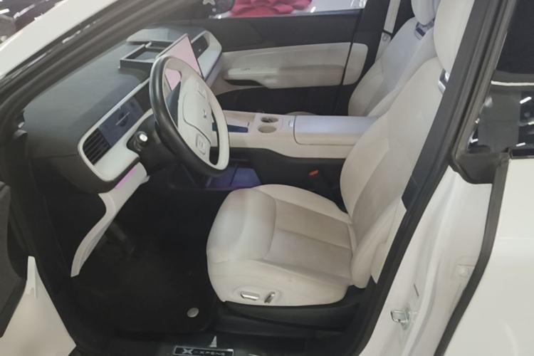 Used XPeng G6 2023 580 Long-Range Max Left Front Seat