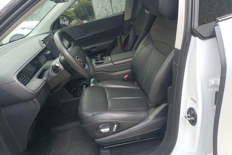 Used XPeng G6 2023 580 Long-Range Pro Left Front Seat