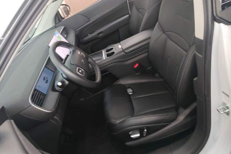 Used XPeng G6 2023 580 Long-Range Pro Left Front Seat