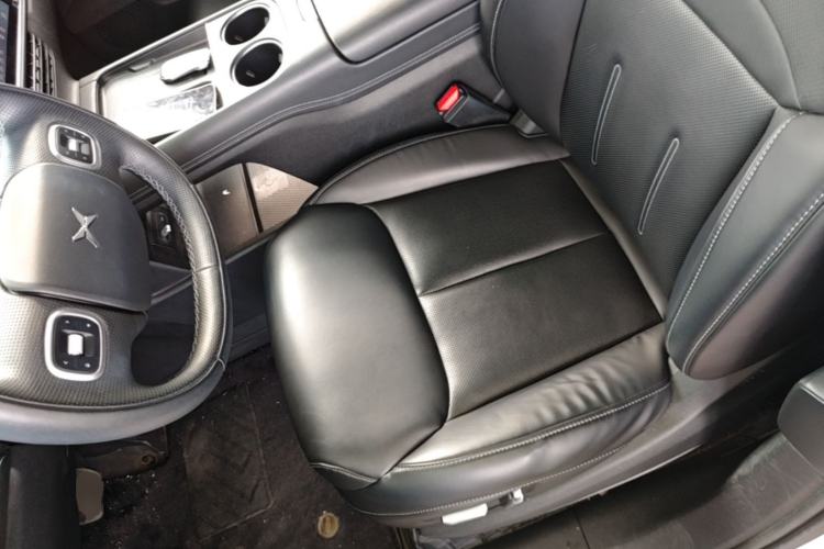 Used XPeng G6 2023 580 Long-Range Pro Left Front Seat