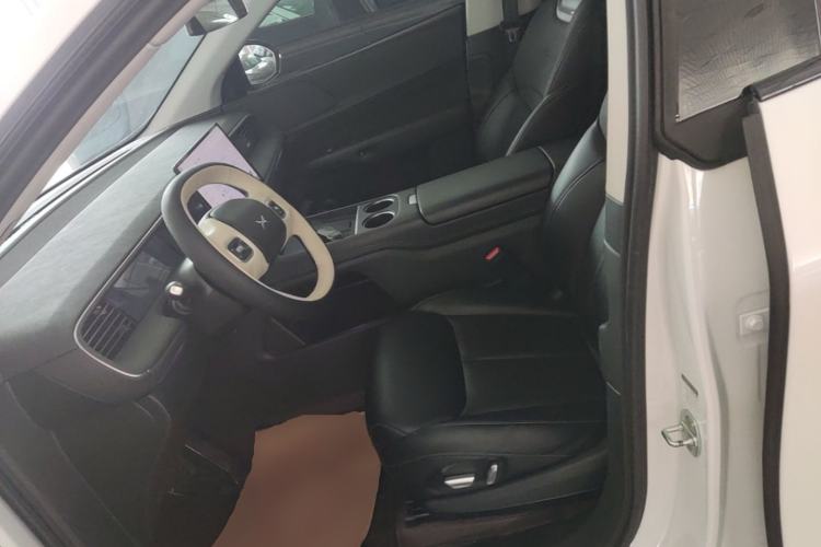 Used XPeng G6 2023 580 Long-Range Pro Left Front Seat
