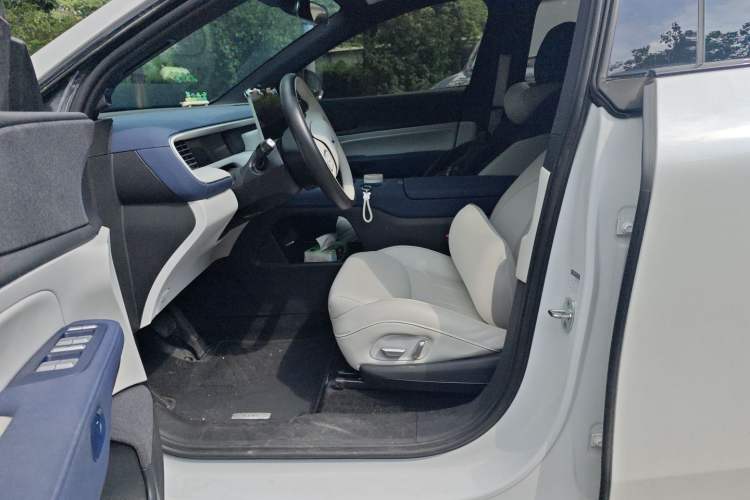Used XPeng G6 2023 755 Ultra-Long Range Pro Left Front Seat