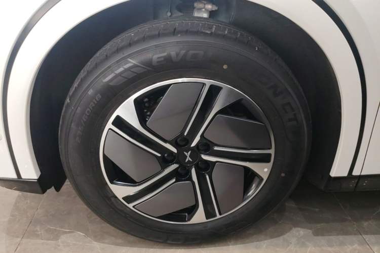 Used XPeng G6 2023 580 Long-Range Pro Left Front Wheel Hub