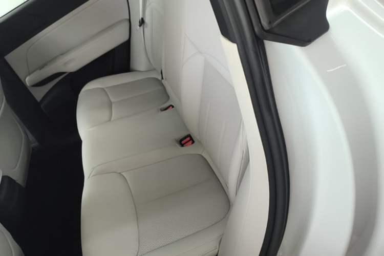 Used XPeng G6 2023 580 Long-Range Pro Left Rear Seat