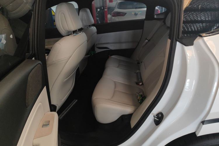 Used XPeng G6 2023 580 Long-Range Max Left Rear Seat