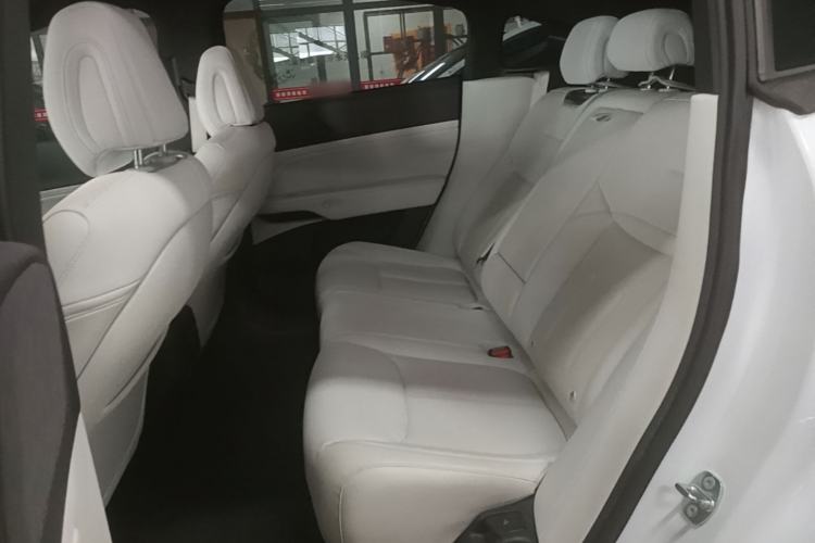 Used XPeng G6 2023 580 Long-Range Max Left Rear Seat