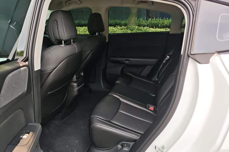 Used XPeng G6 2023 580 Long-Range Pro Left Rear Seat
