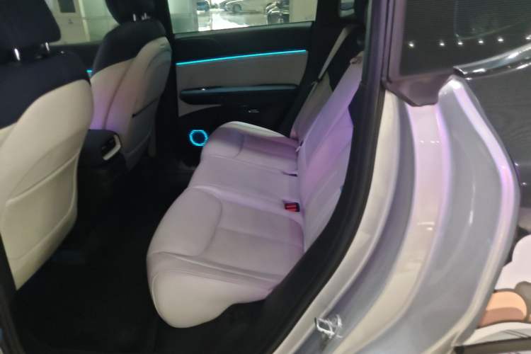 Used XPeng G6 2023 755 Ultra-Long Range Max Left Rear Seat