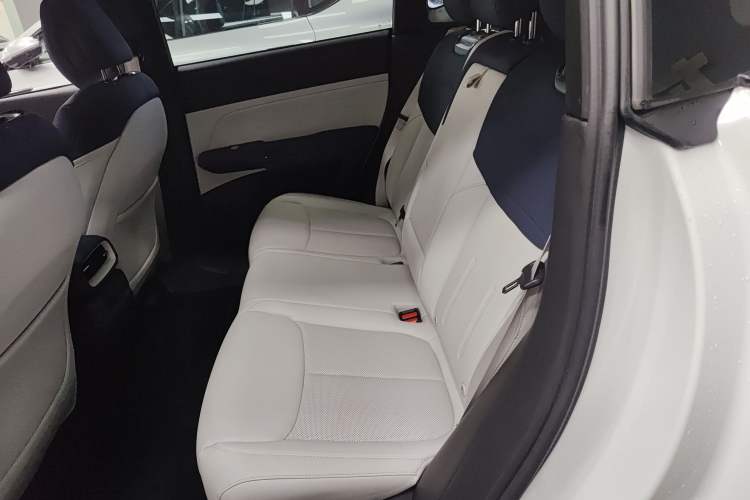 Used XPeng G6 2023 580 Long-Range Pro Left Rear Seat