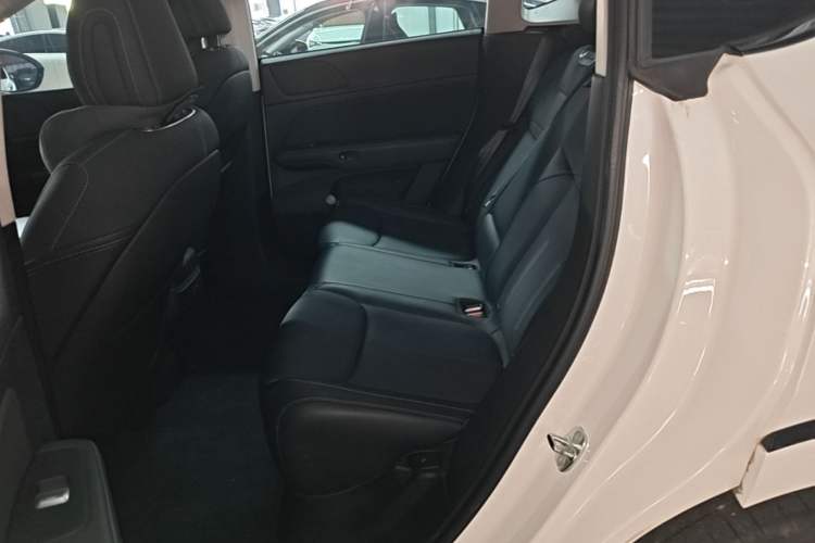 Used XPeng G6 2023 755 Ultra-Long Range Max Left Rear Seat