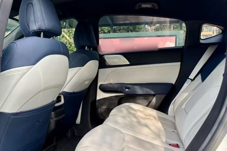 Used XPeng G6 2023 580 Long-Range Max Left Rear Seat