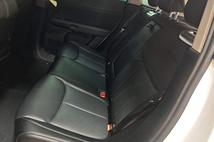 Used XPeng G6 2023 580 Long-Range Max Left Rear Seat