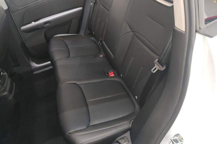 Used XPeng G6 2023 580 Long-Range Pro Left Rear Seat