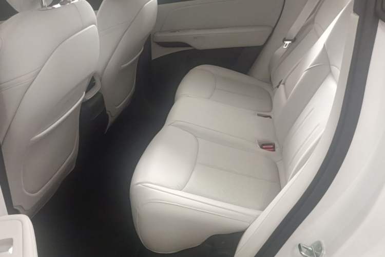 Used XPeng G6 2023 580 Long-Range Pro Left Rear Seat