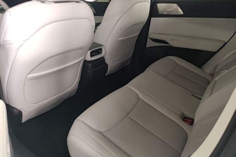 Used XPeng G6 2023 580 Long-Range Pro Left Rear Seat