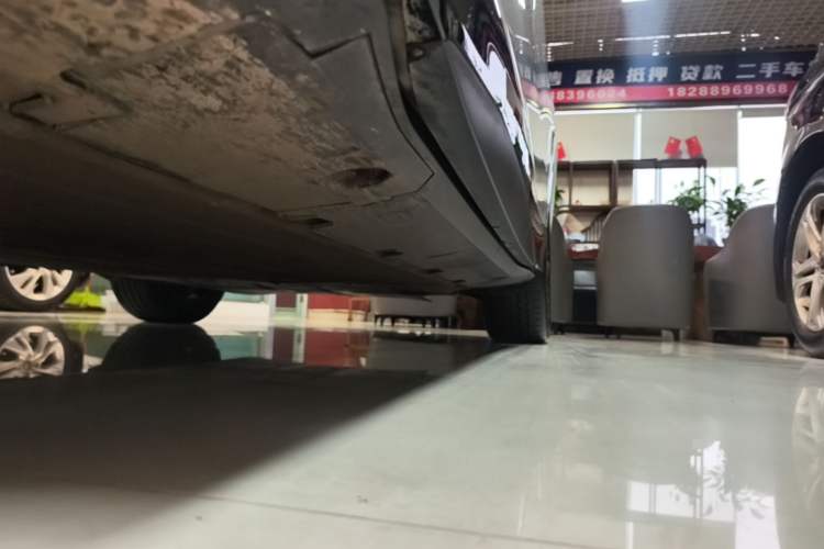 Used XPeng G6 2023 580 Long-Range Pro Left Side Sill