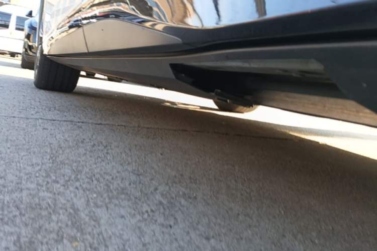 Used XPeng G6 2023 755 Ultra-Long Range Pro Left Side Sill