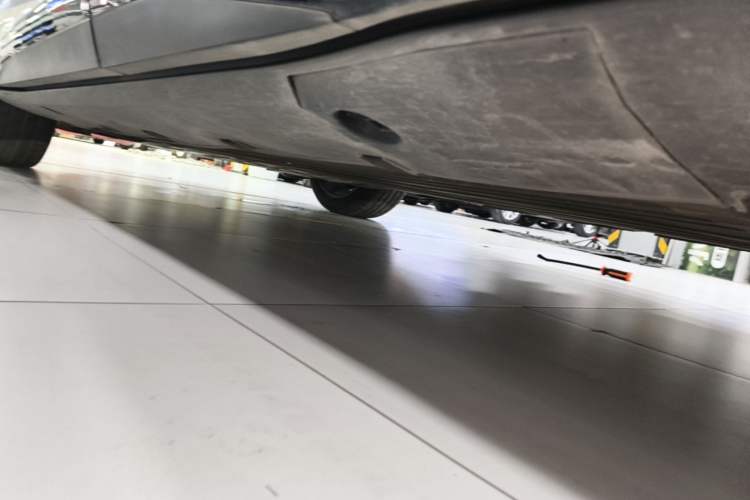 Used XPeng G6 2023 755 Ultra-Long Range Max Left Side Sill