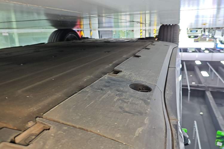Used XPeng G6 2023 580 Long-Range Max Left Side Sill