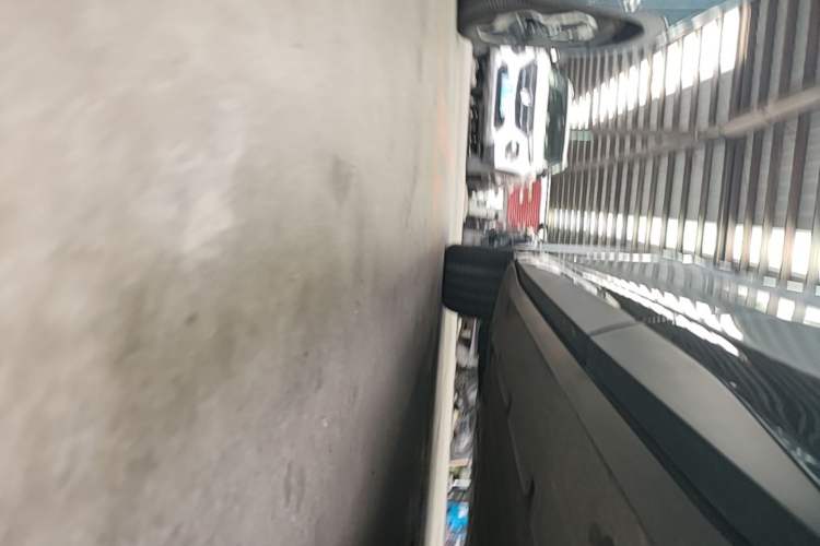 Used XPeng G6 2023 580 Long-Range Pro Left Side Sill