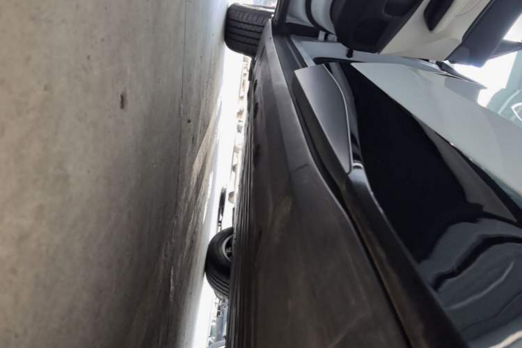 Used XPeng G6 2023 755 Ultra-Long Range Max Left Side Sill