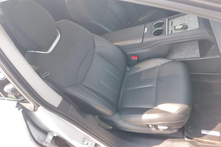 Used XPeng G6 2023 755 Ultra-Long Range Pro Right Front Seat