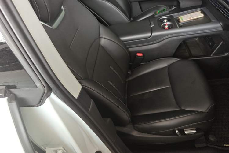 Used XPeng G6 2023 580 Long-Range Pro Right Front Seat