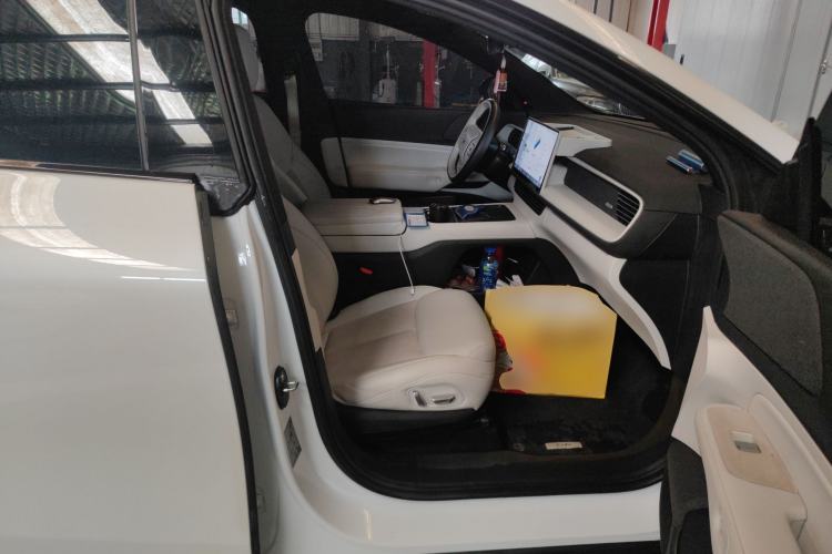 Used XPeng G6 2023 580 Long-Range Max Right Front Seat