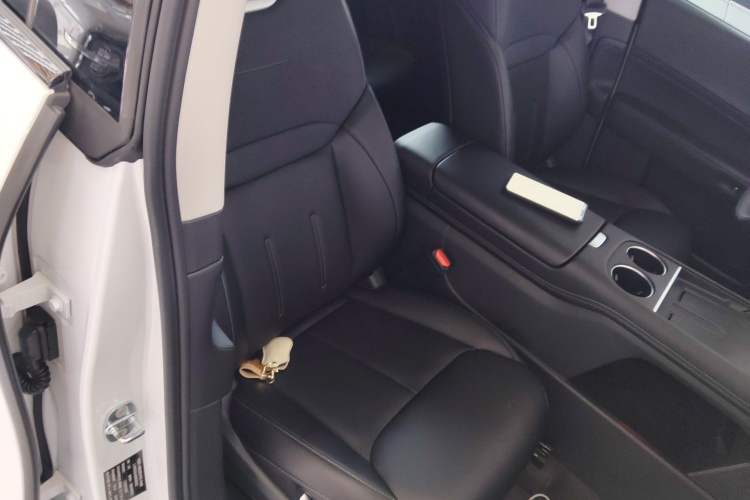 Used XPeng G6 2023 580 Long-Range Pro Right Front Seat