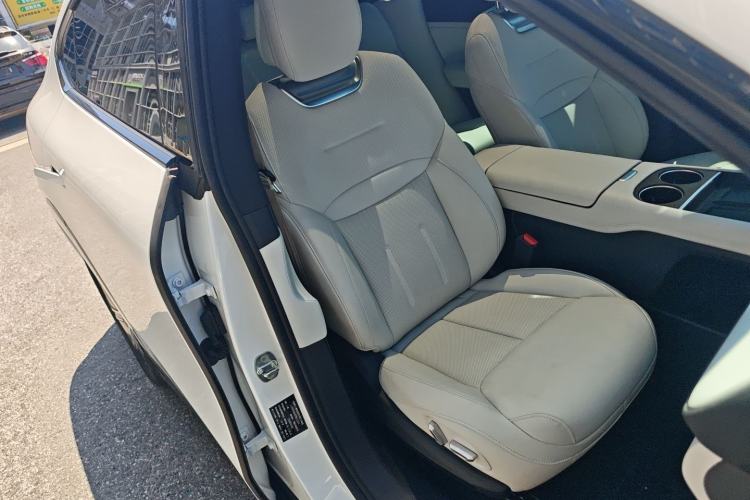 Used XPeng G6 2023 755 Ultra-Long Range Max Right Front Seat