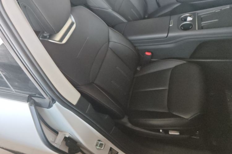 Used XPeng G6 2023 580 Long-Range Pro Right Front Seat