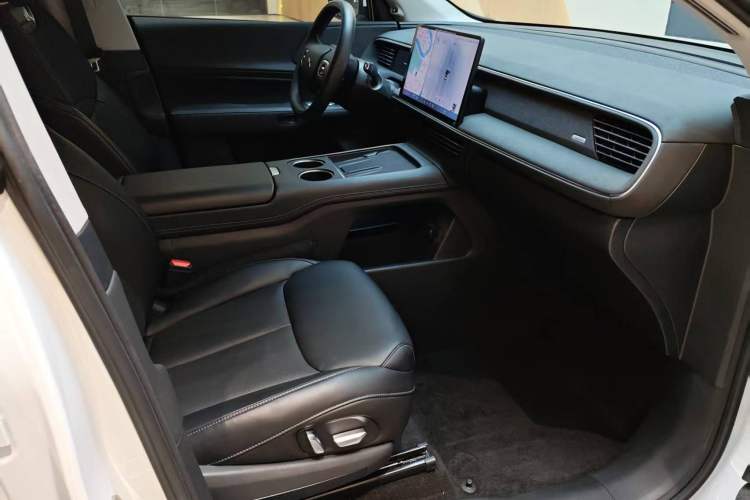 Used XPeng G6 2023 580 Long-Range Pro Right Front Seat
