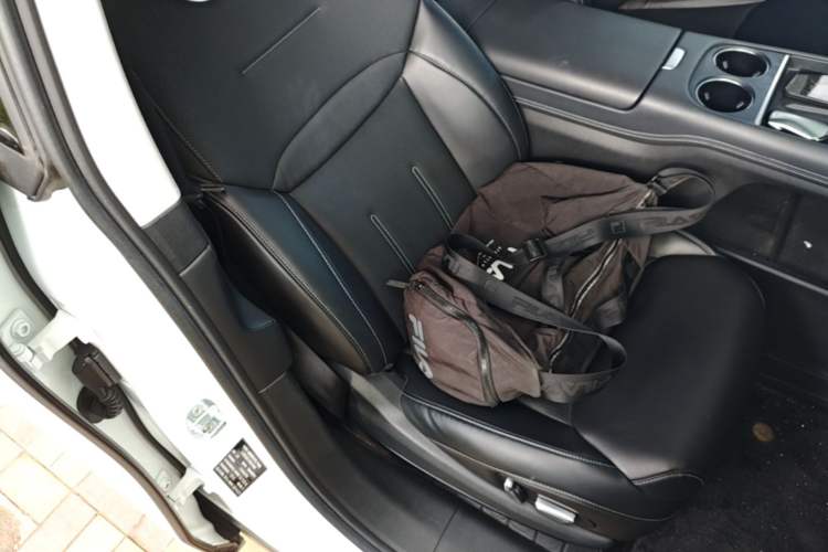 Used XPeng G6 2023 580 Long-Range Pro Right Front Seat
