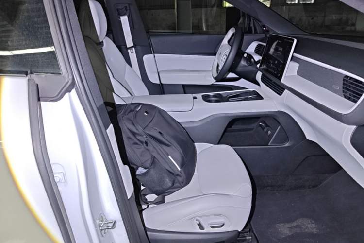 Used XPeng G6 2023 755 Ultra-Long Range Max Right Front Seat