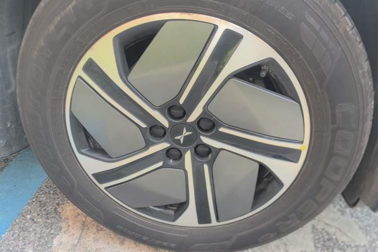 Used XPeng G6 2023 580 Long-Range Pro Right Front Wheel Hub