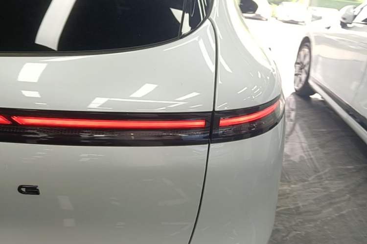 Used XPeng G6 2023 580 Long-Range Max Right Rear Taillight