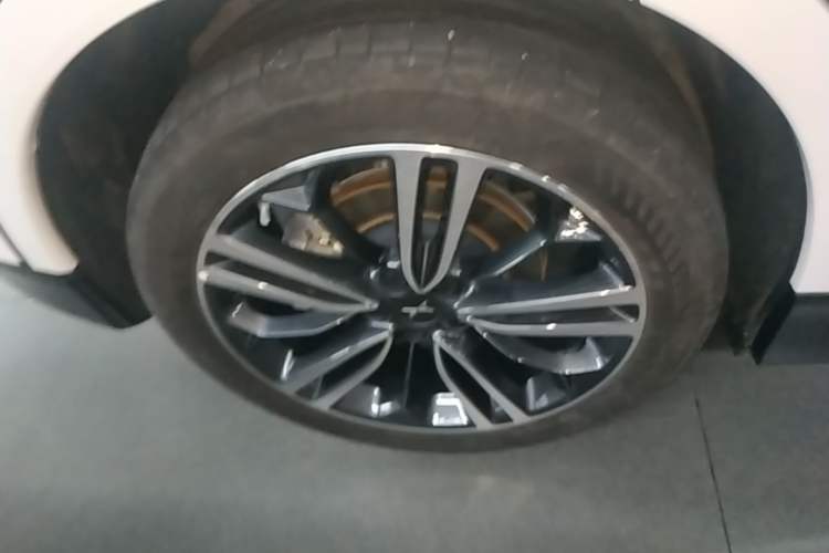 Used XPeng G6 2023 580 Long-Range Max Right Rear Wheel Hub