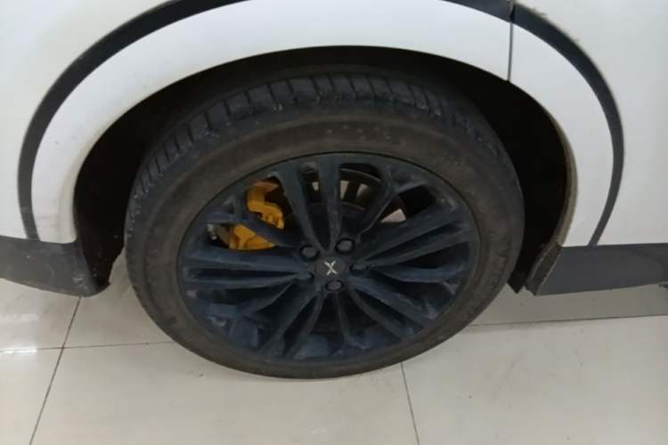 Used XPeng G6 2023 580 Long-Range Pro Right Rear Wheel Hub