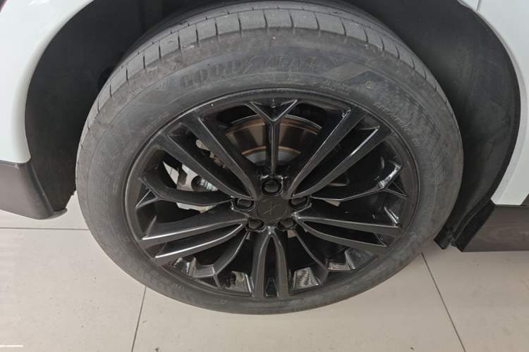 Used XPeng G6 2023 580 Long-Range Pro Right Rear Wheel Hub