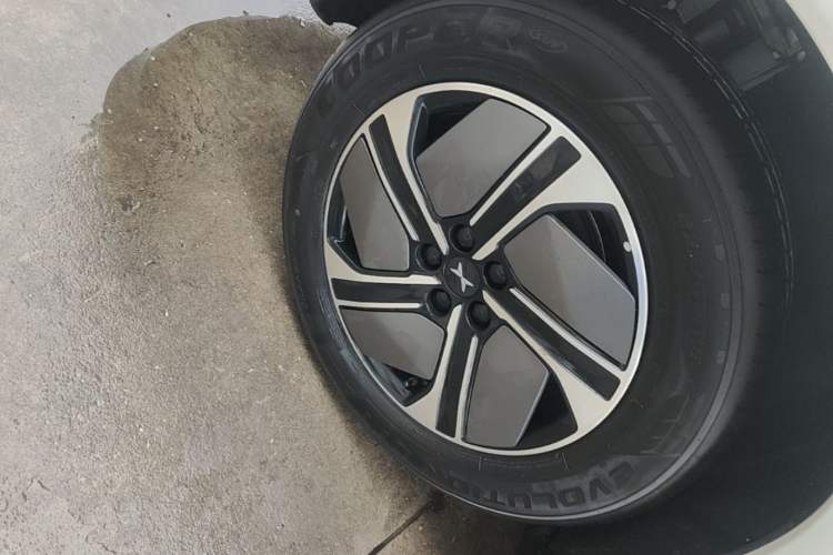 Used XPeng G6 2023 580 Long-Range Pro Right Rear Wheel Hub