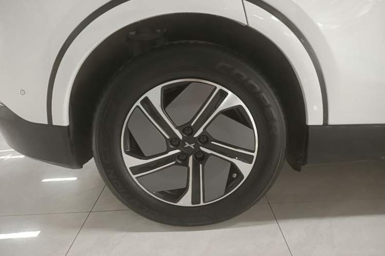 Used XPeng G6 2023 580 Long-Range Max Right Rear Wheel Hub