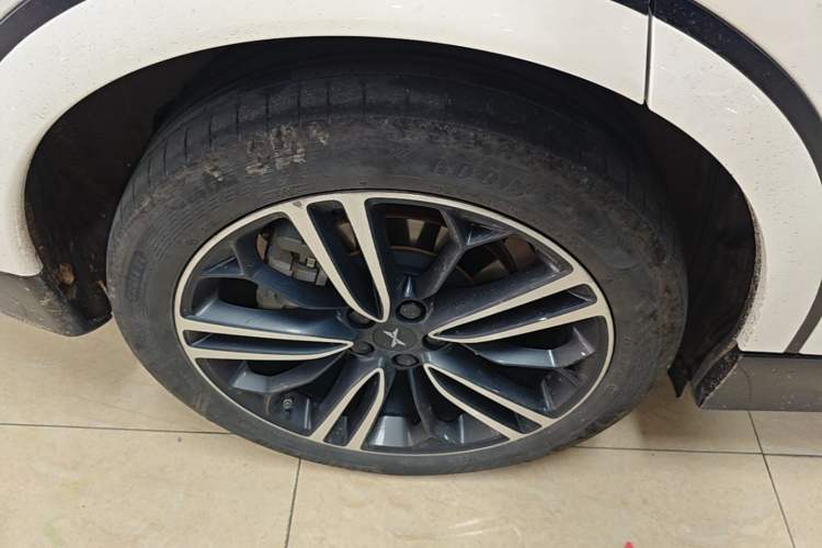 Used XPeng G6 2023 580 Long-Range Pro Right Rear Wheel Hub