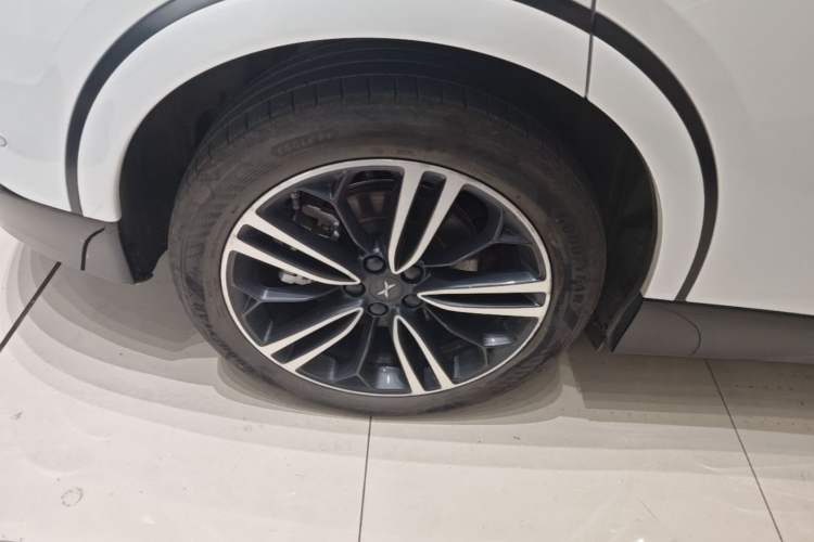 Used XPeng G6 2023 580 Long-Range Max Right Rear Wheel Hub